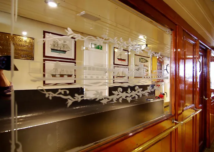 호텔 카피텐 안나 *