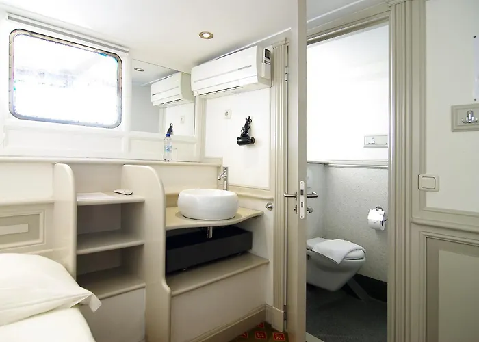 호텔 카피텐 안나