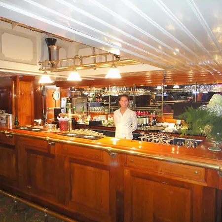 Kapitein Anna * Amszterdam