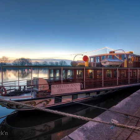 Kapitein Anna Szálloda